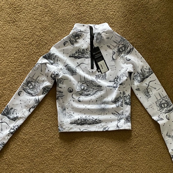 Greyson Dreamers Toile Nova Mock Top - Picture 4 of 7